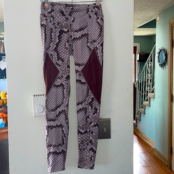 VARLEY Mesh Addison Thighs Size Small Leggings - Picture 1 of 5